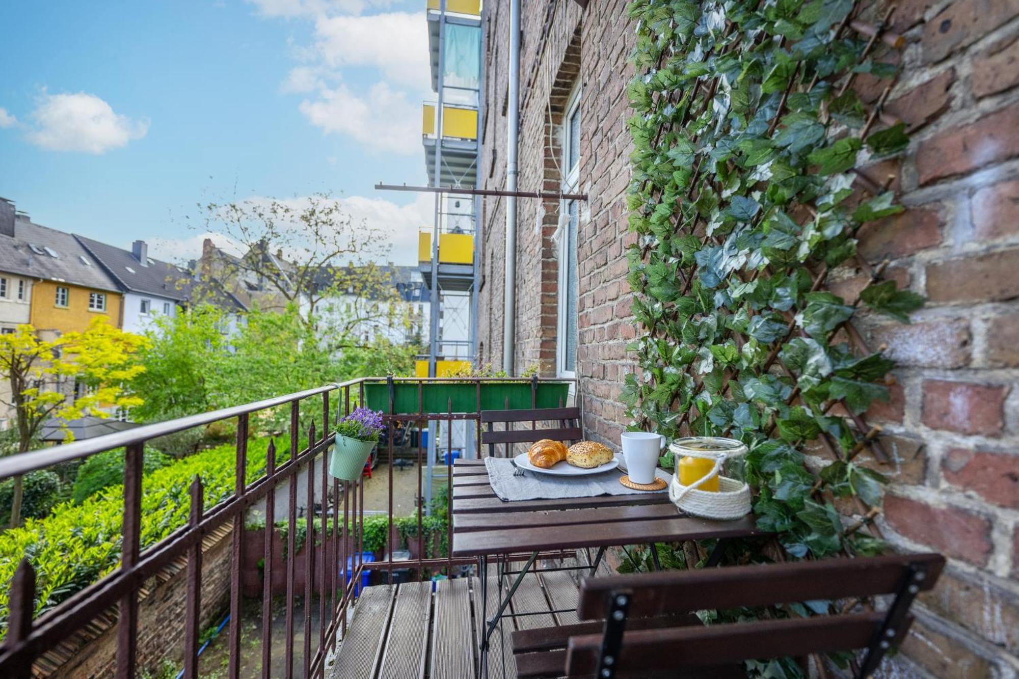 Suedstadt-Oase 1 Komfort Mit 2 Sz Und Balkon Koblenz  Dış mekan fotoğraf